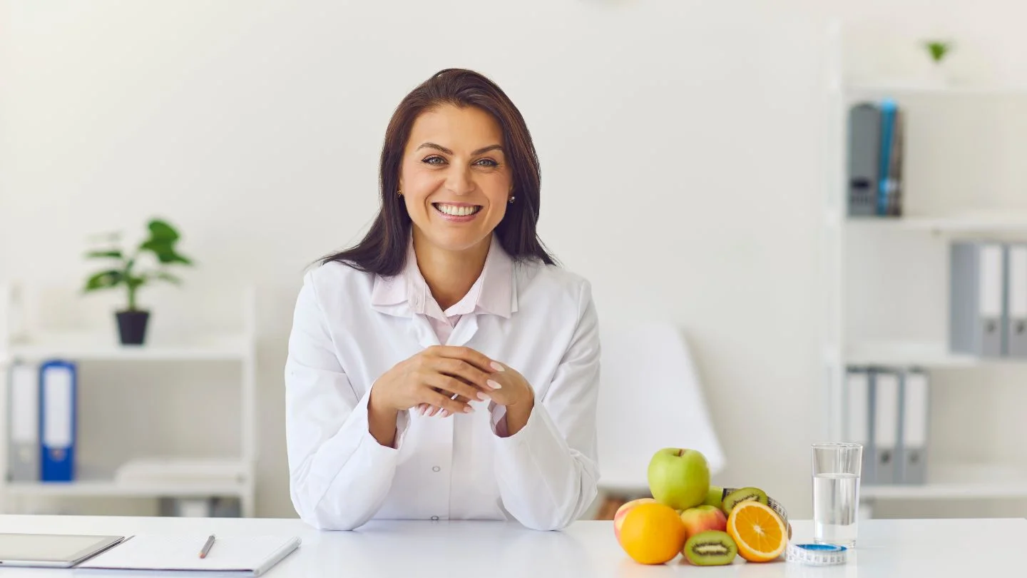 Nutritionist Explaining Gastric Bypass Diet Plan To Patient